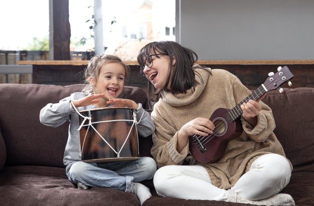 Jak nauczyć swoje dziecko gry na instrumencie?